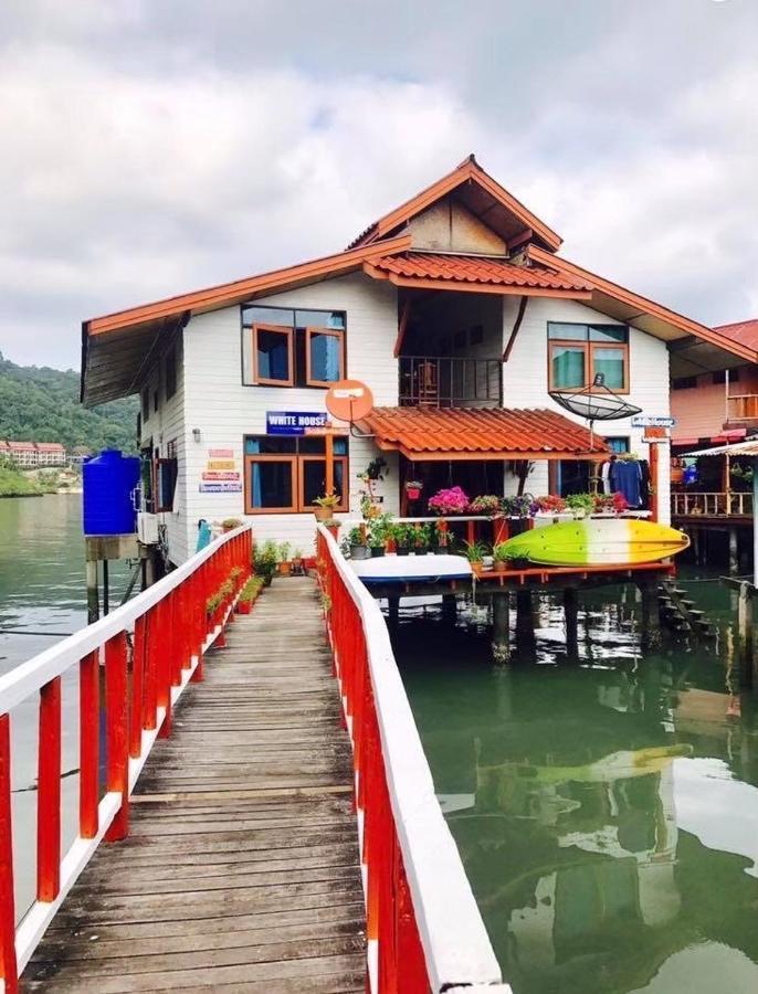 Отель Koi Seahouse Ко Чанг Экстерьер фото